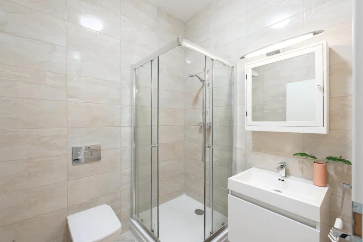 Tranquil Gem Apartment Prague